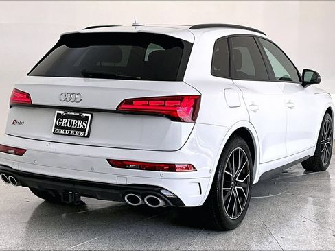 Used 2021 Audi SQ5 Prestige w/ Prestige Package AWD/4WD image 2