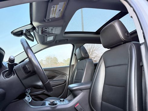 Used 2022 GMC Terrain SLT w/ Tech Package image 24