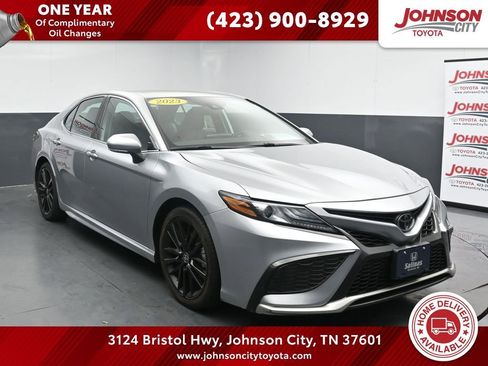 Used 2023 Toyota Camry XSE FWD image 1