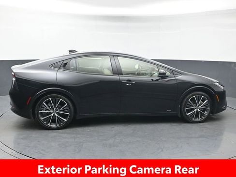 Certified 2024 Toyota Prius XLE image 8