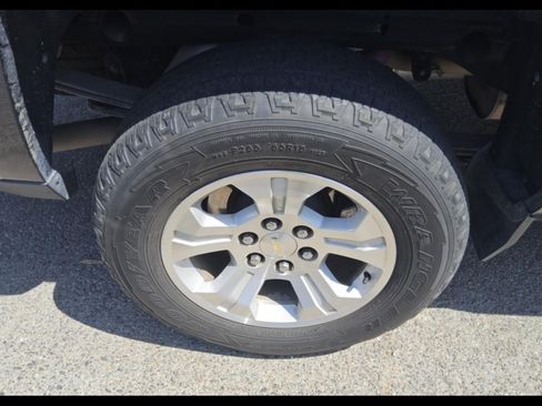 Used 2018 Chevrolet Silverado 1500 LTZ Z71 w/ LTZ Plus Package AWD/4WD image 21