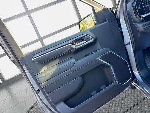 New 2026 GMC Sierra 1500 SLE w/ X31 Off-Road Package image 25