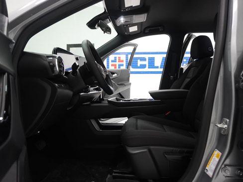 New 2026 Chevrolet Equinox LT image 15