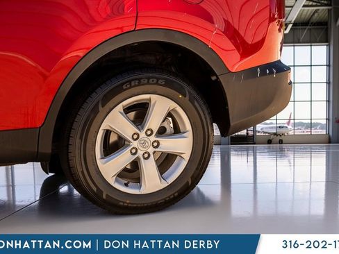Used 2013 Toyota RAV4 XLE AWD/4WD image 38