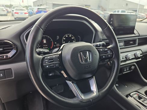 Used 2023 Honda Pilot EX-L image 16