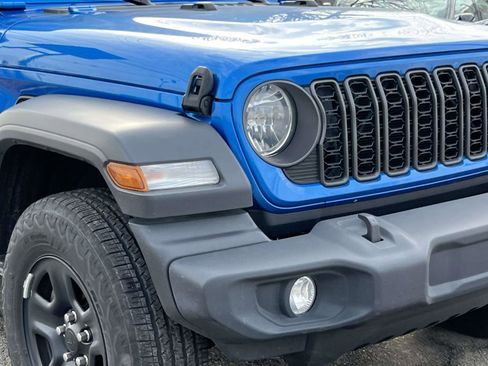 Used 2024 Jeep Wrangler Sport image 8