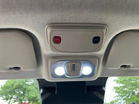 Used 2025 RAM ProMaster 2500 w/ Convenience Group FWD image 30
