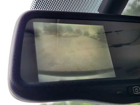 Used 2011 GMC Yukon SLT w/ SLT Chrome Package RWD image 18