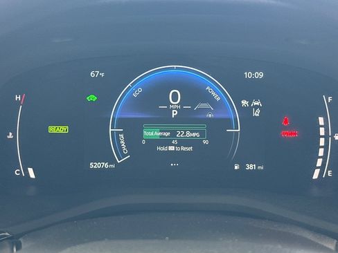 Used 2025 Toyota Camry LE FWD image 21