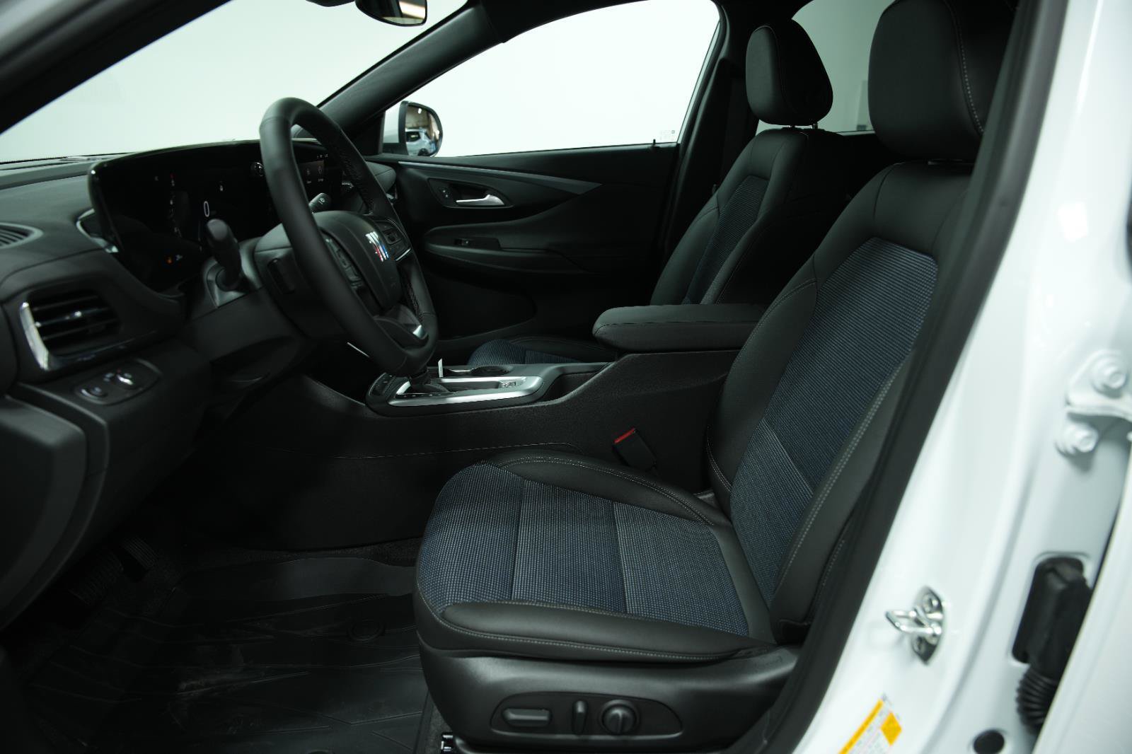 New 2026 Buick Envista Sport Touring w/ Convenience I Package FWD image 23