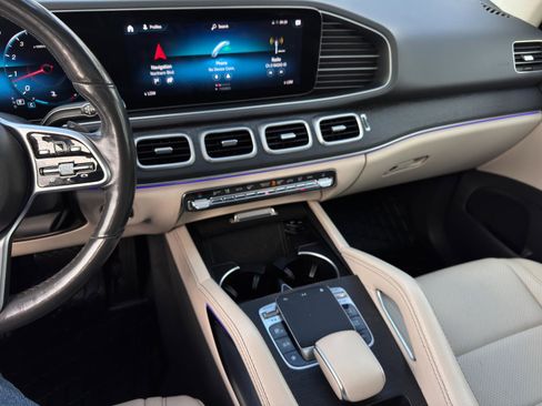 Used 2020 Mercedes-Benz GLE 350 4MATIC w/ Premium Package image 19