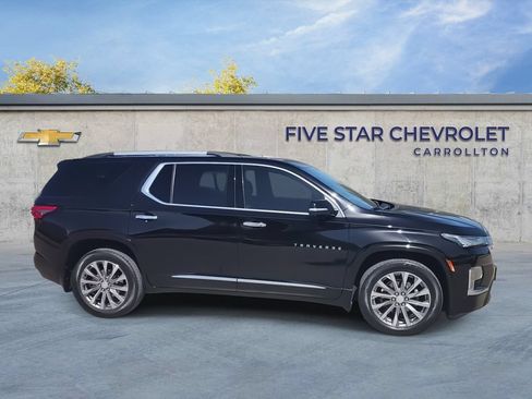 Used 2023 Chevrolet Traverse Premier w/ LPO, Cargo Package FWD image 9