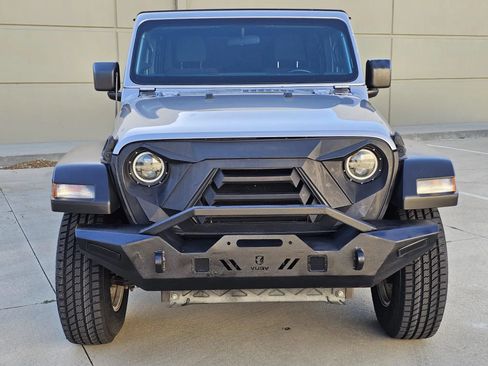 Used 2021 Jeep Wrangler Unlimited Sport AWD/4WD image 3