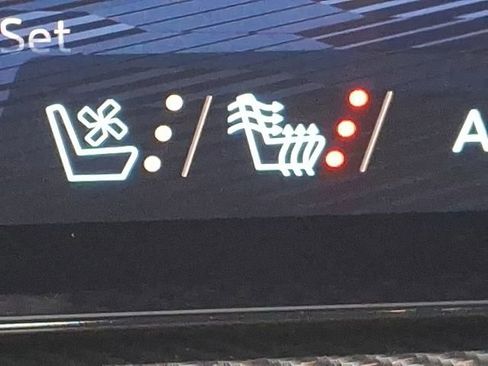 New 2026 Chevrolet Traverse High Country w/ LPO, Floor Liner Package image 17