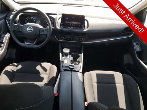 Used 2025 Nissan Rogue S AWD/4WD image 12