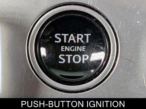 Used 2023 Land Rover Range Rover SE image 32