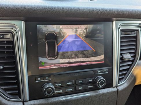 Used 2017 Porsche Macan S image 15