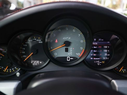 Used 2015 Porsche 911 GT3 image 26