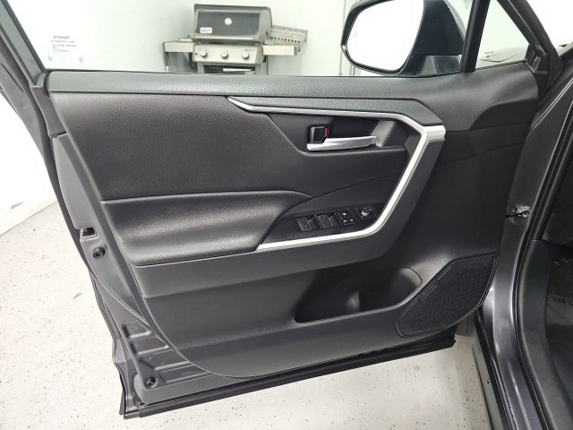 Certified 2025 Toyota RAV4 XLE AWD/4WD image 13