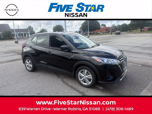Used 2024 Nissan Kicks S FWD image 1