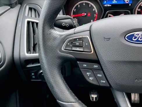 Used 2018 Ford Focus ST w/ Equipment Group 402A image 23