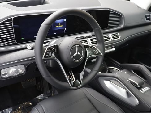 Used 2026 Mercedes-Benz GLE 580 4MATIC image 6