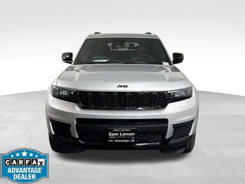 Used 2023 Jeep Grand Cherokee L Laredo AWD/4WD image 2