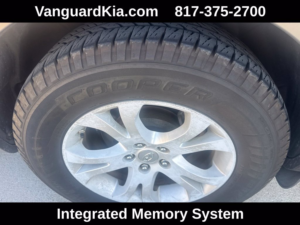 Used 2010 Hyundai Veracruz GLS FWD image 5
