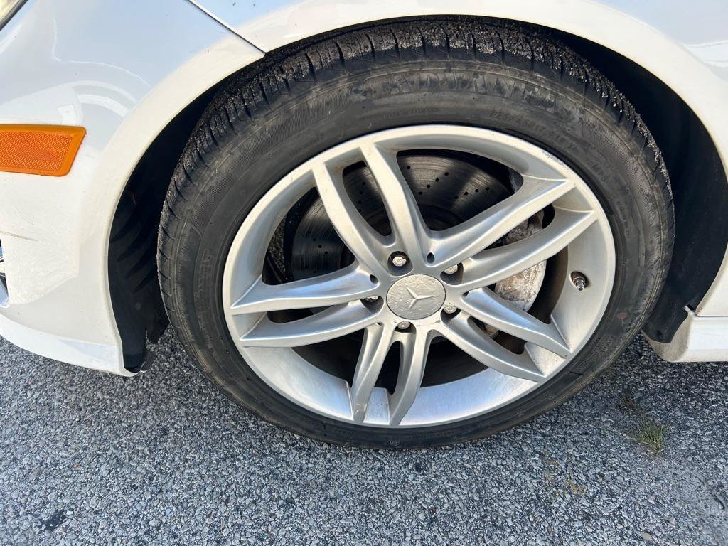 Used 2013 Mercedes-Benz C 300 4MATIC Sedan image 9
