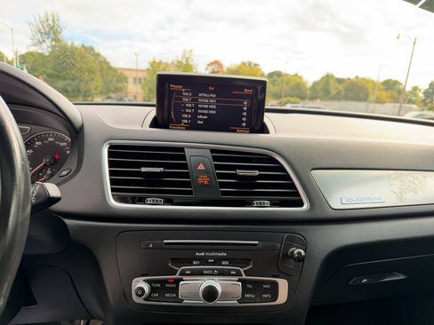 Used 2017 Audi Q3 2.0T Premium Plus w/ Premium Plus Package image 11