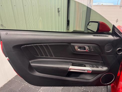 Used 2015 Ford Mustang GT Premium image 10