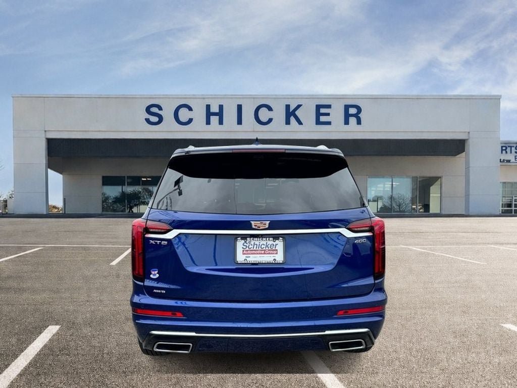 Used 2024 Cadillac XT6 Premium Luxury w/ Technology Package AWD/4WD image 4