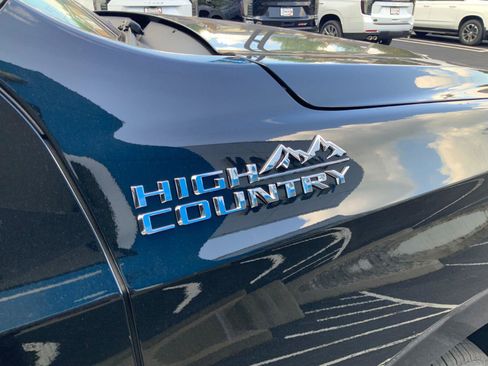 New 2026 Chevrolet Tahoe High Country AWD/4WD image 35