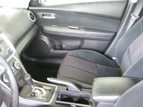 Used 2010 MAZDA MAZDA6 i Sport FWD image 19
