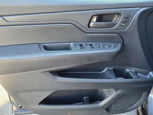 Used 2024 Honda Odyssey EX-L image 17