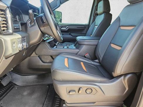 Used 2024 GMC Sierra 2500 AT4 w/ AT4 Premium Plus Package AWD/4WD image 16
