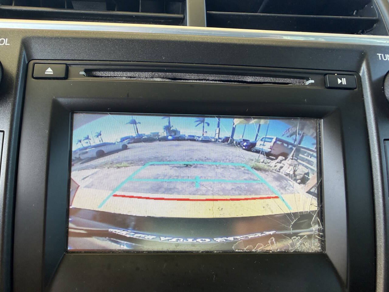 Used 2015 Toyota Camry SE FWD image 21