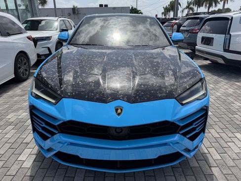 Used 2022 Lamborghini Urus AWD/4WD image 3