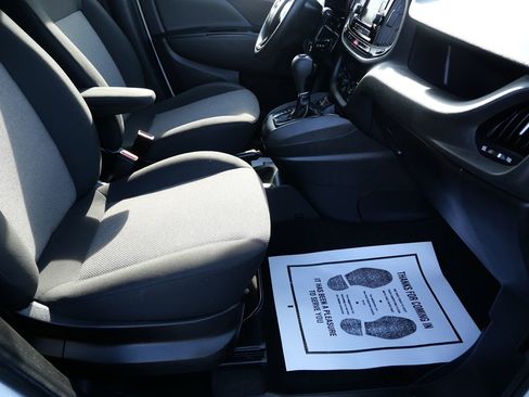 Used 2020 RAM ProMaster City Tradesman FWD image 22