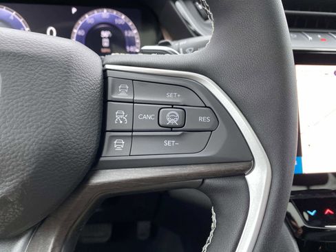 New 2026 Jeep Grand Cherokee Altitude image 15