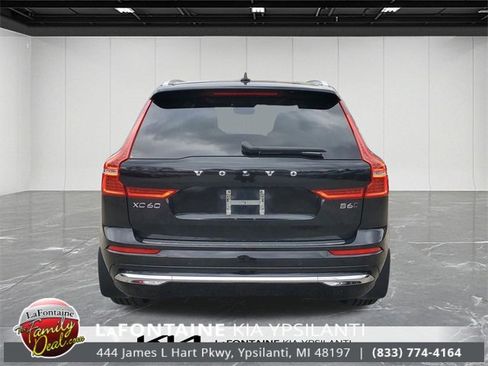 Used 2022 Volvo XC60 B6 Inscription w/ Protection Package Premier image 5
