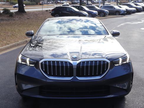 Used 2025 BMW 530i w/ Executive Package image 3