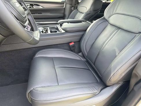 New 2026 Jeep Grand Wagoneer Summit w/ Premium Group III AWD/4WD image 25