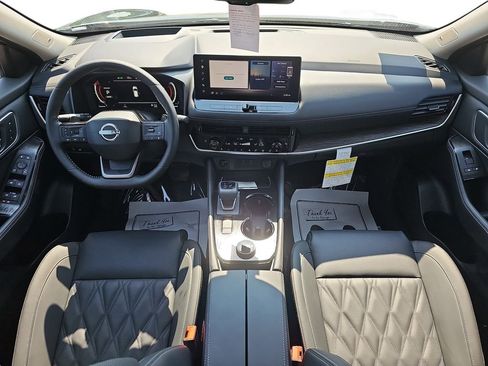 New 2026 Nissan Rogue Platinum w/ Platinum Premium Package AWD/4WD image 13