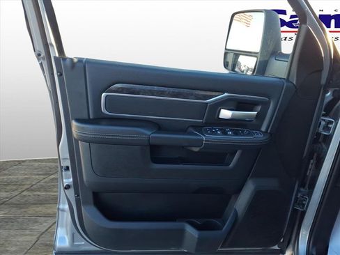 Used 2024 RAM 2500 Big Horn w/ Bed Utility Group image 9