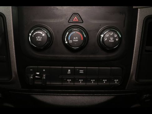 Used 2018 RAM 3500 Tradesman w/ Chrome Appearance Group AWD/4WD image 25