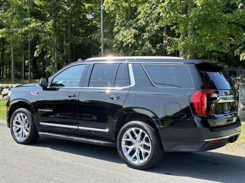 Used 2021 GMC Yukon SLT w/ SLT Luxury Plus Package AWD/4WD image 14