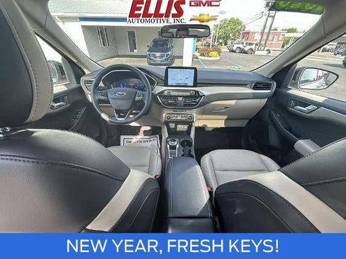Used 2020 Ford Escape SE Sport image 21