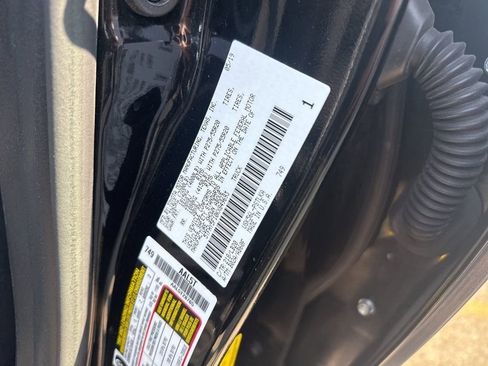 Used 2019 Toyota Tundra Limited w/ Limited Premium Package image 16