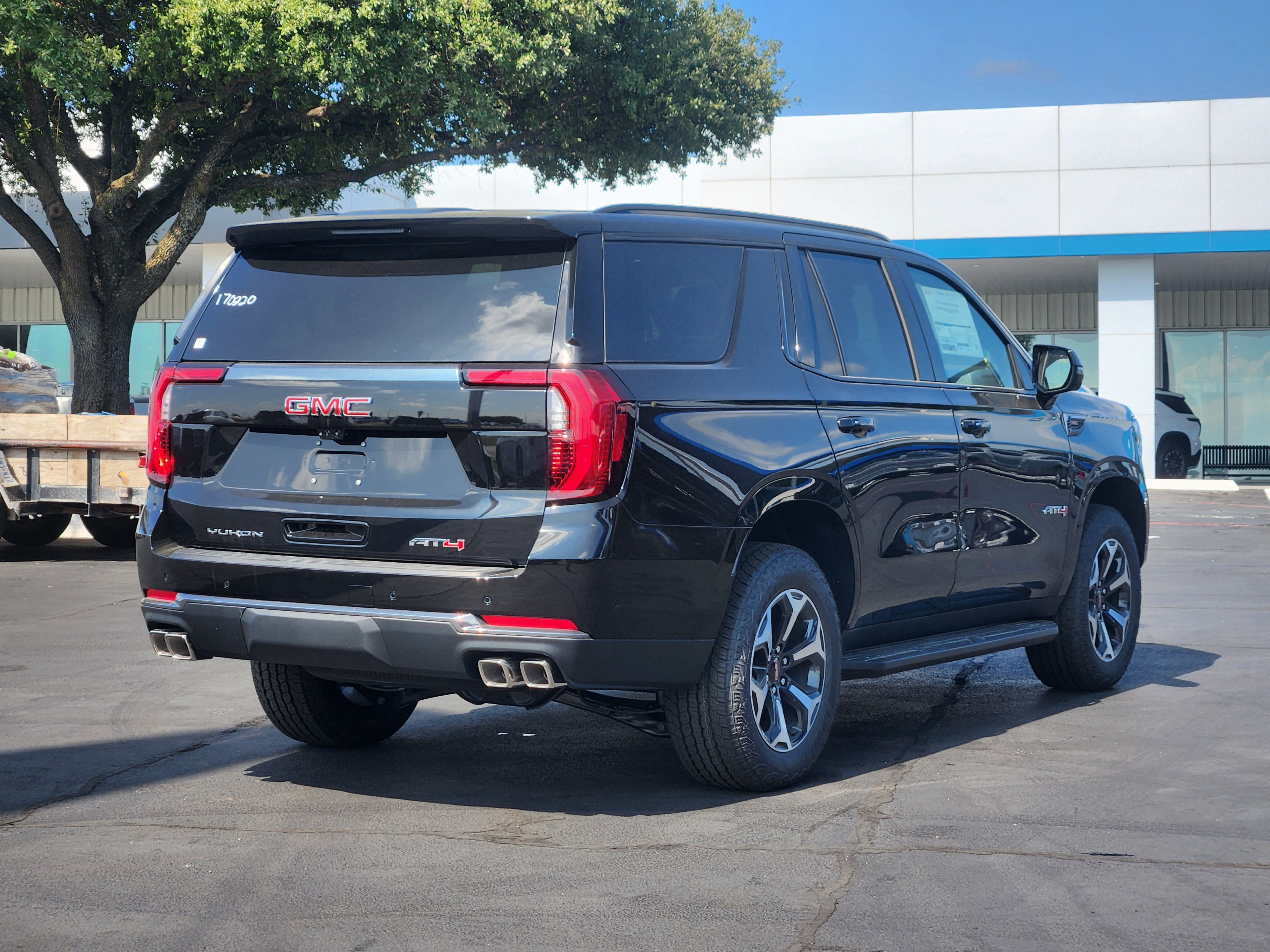 New 2027 GMC Yukon AT4 w/ Technology Package AWD/4WD image 3